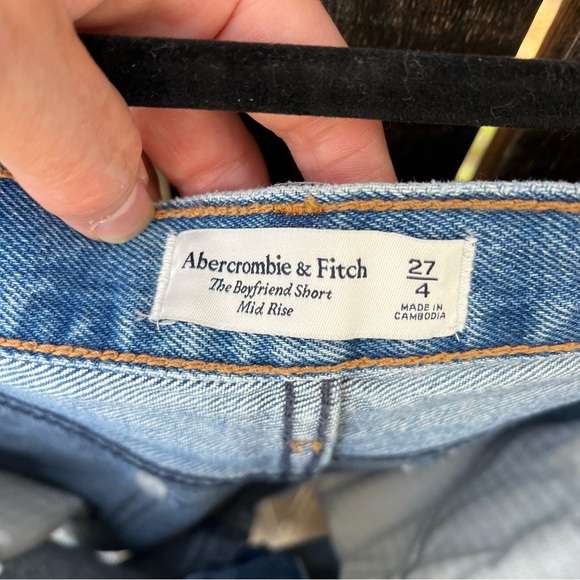 Abercrombie & Fitch The Boyfriend Distressed Midrise Jean Shorts In Sz 27/4 - Picture 3 of 10